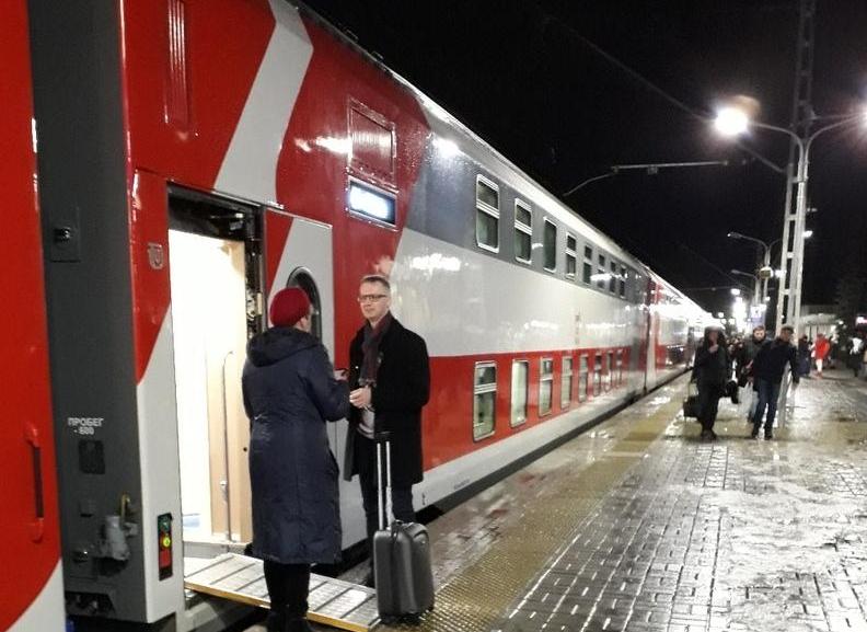 Matkalle Petroskoista voidaan lähteä yöjunillakin. Kaksikerroksinen Moskovan juna on ollut liikkeellä 3. heinäkuuta alkaen. 30. heinäkuuta alkaen liikenteeseen paalaa myös Petroskoi-Pietari-juna. Kuva: Marina Petrova