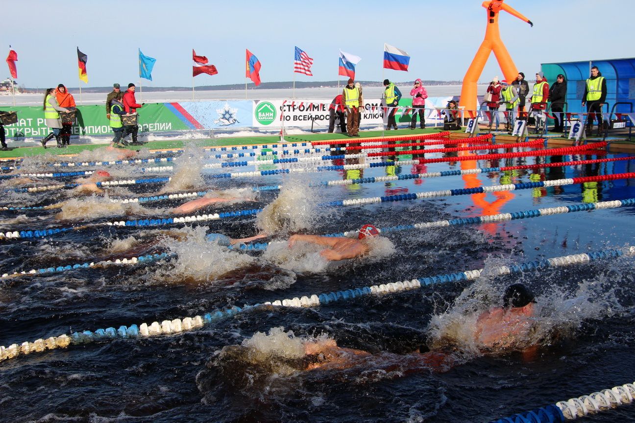 Vuonna 2019 yli 290 uimaria 13 maasta kilpaili Petroskoissa.  Kuva: Karjalan Sanomat 