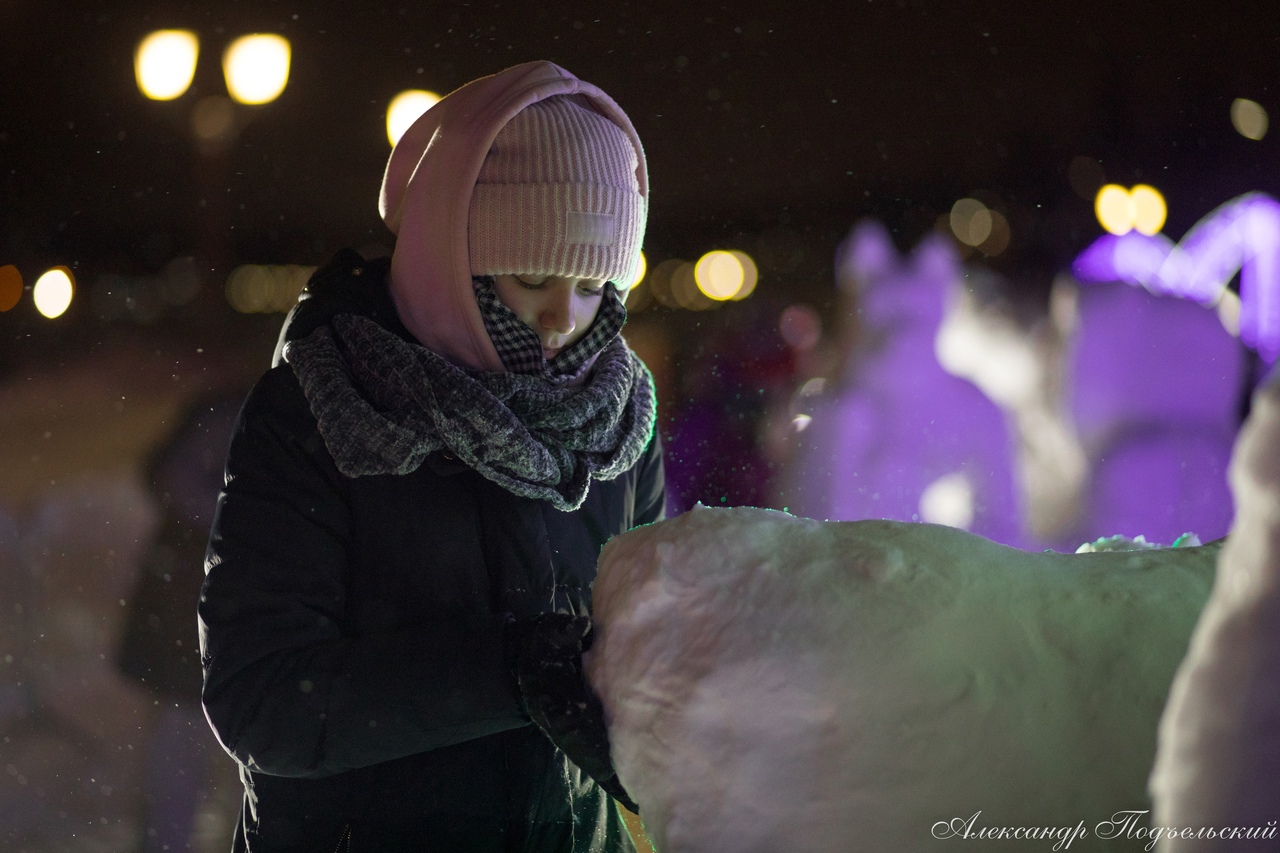 Pigai lapsiden lumivestatused čomenzoitaba Petroskoid. 0+ Kuva: Aleksandr Podjel’skii