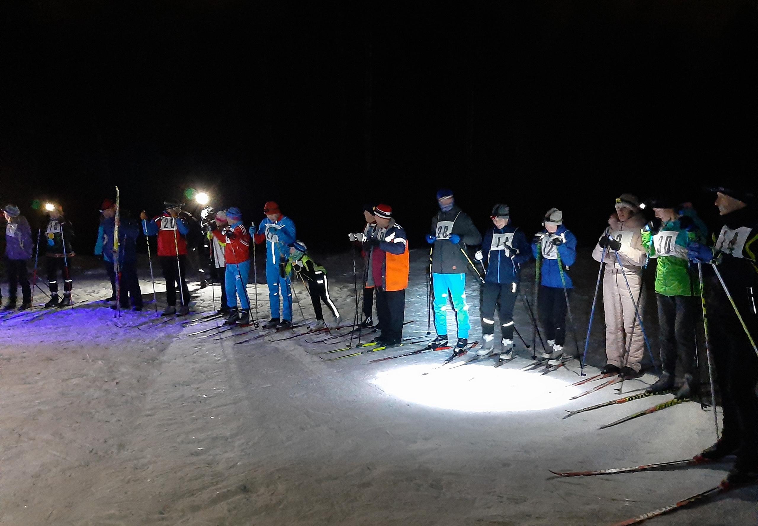 Belomorskin asukkaat juhlivat niin sanottua vanhaa uuttavuotta hiihtoladulla. Kuva: Belomorskin puhujalava -lehteen Vkontakte-sivu