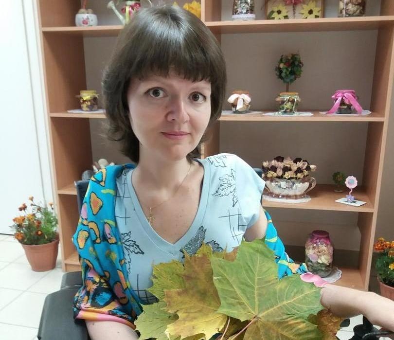 Petroskoilainen Anna Jablokova on kansainvälisen vammaisten Nevskaja Krasa -kauneuskilpailun finalisti. Kuva: Anna Jablokovan kotiarkisto