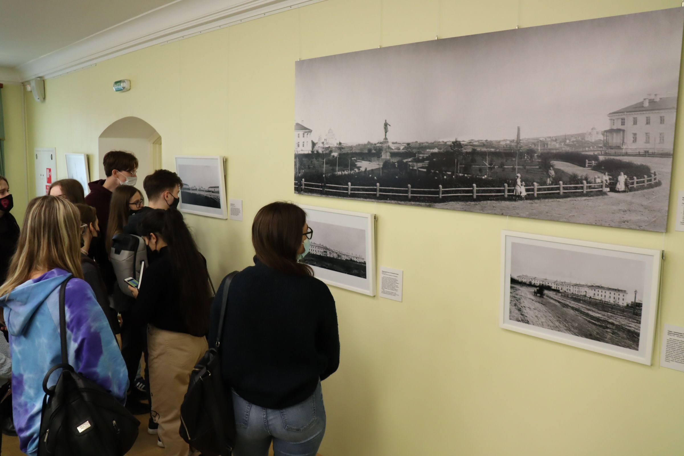 Näyttelyyn on koottu kaikki tähän päivään säilyneet Petroskoin Pietari Suuren patsaasta otetut valokuvat. Jotkut niistä ovat esillä ensimmäistä kertaa. 0+ Kuva: Sergei Karpov