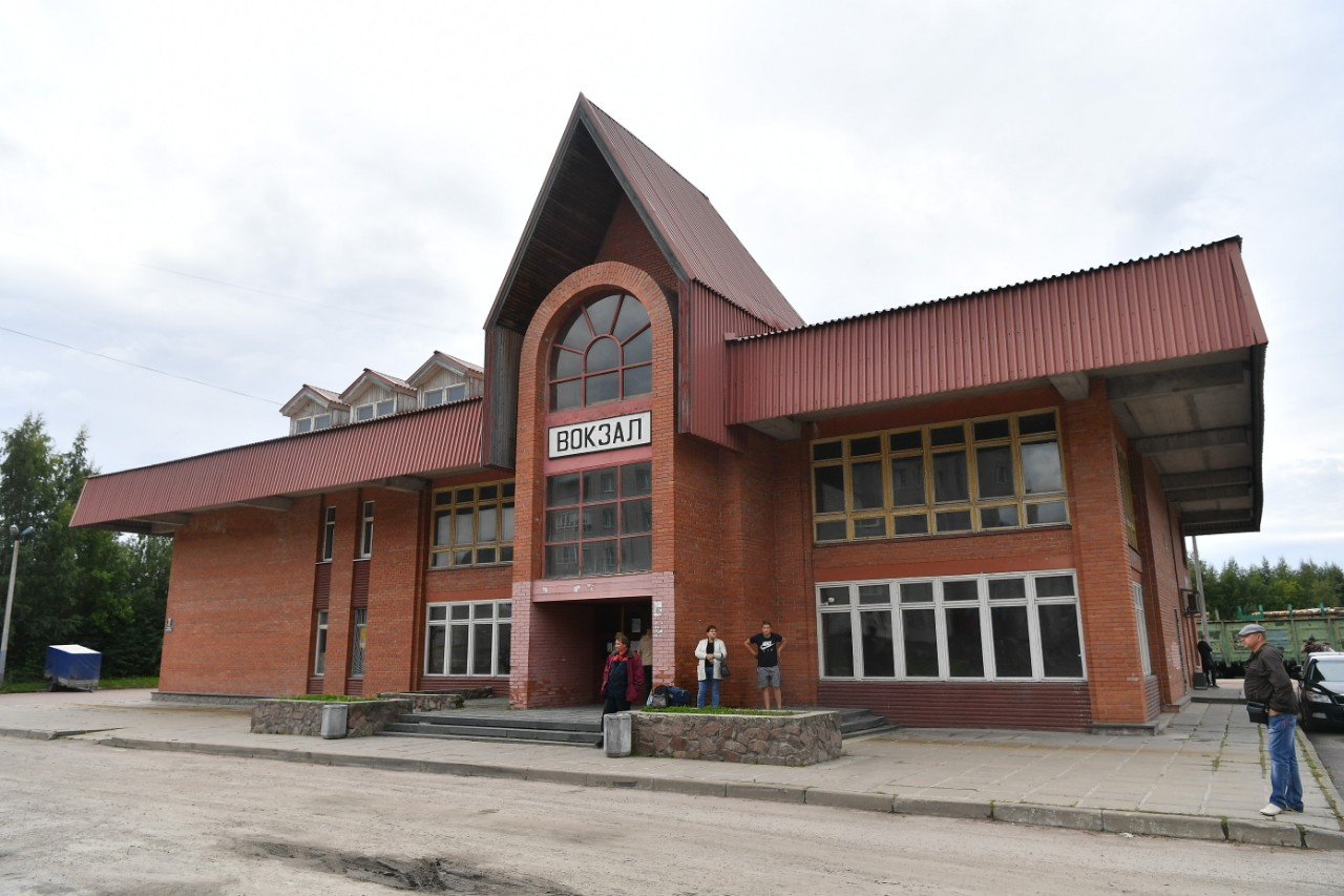  Pitkärannan rautatieasema on valmis palvelemaan matkustajia. Kuva: Karjalan hallituksen lehdistöpalvelu