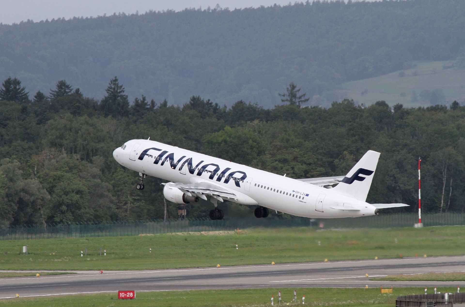 Suomen lentokenttäyhtiö Finavia on varma, että sähkökoneet eivät mullista kotimaan säännöllistä reittiliikennettä. Kuva: pixabay.com