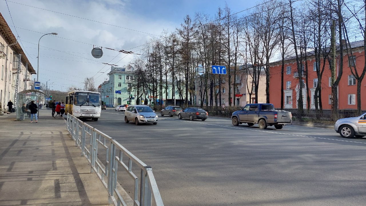 Tutkijat ovat kehittämässä ohjelmistojärjestelmää, joka auttaa löytämään liikenteellisiä ratkaisuja Petroskoissa. Kuva: Marina Petrova