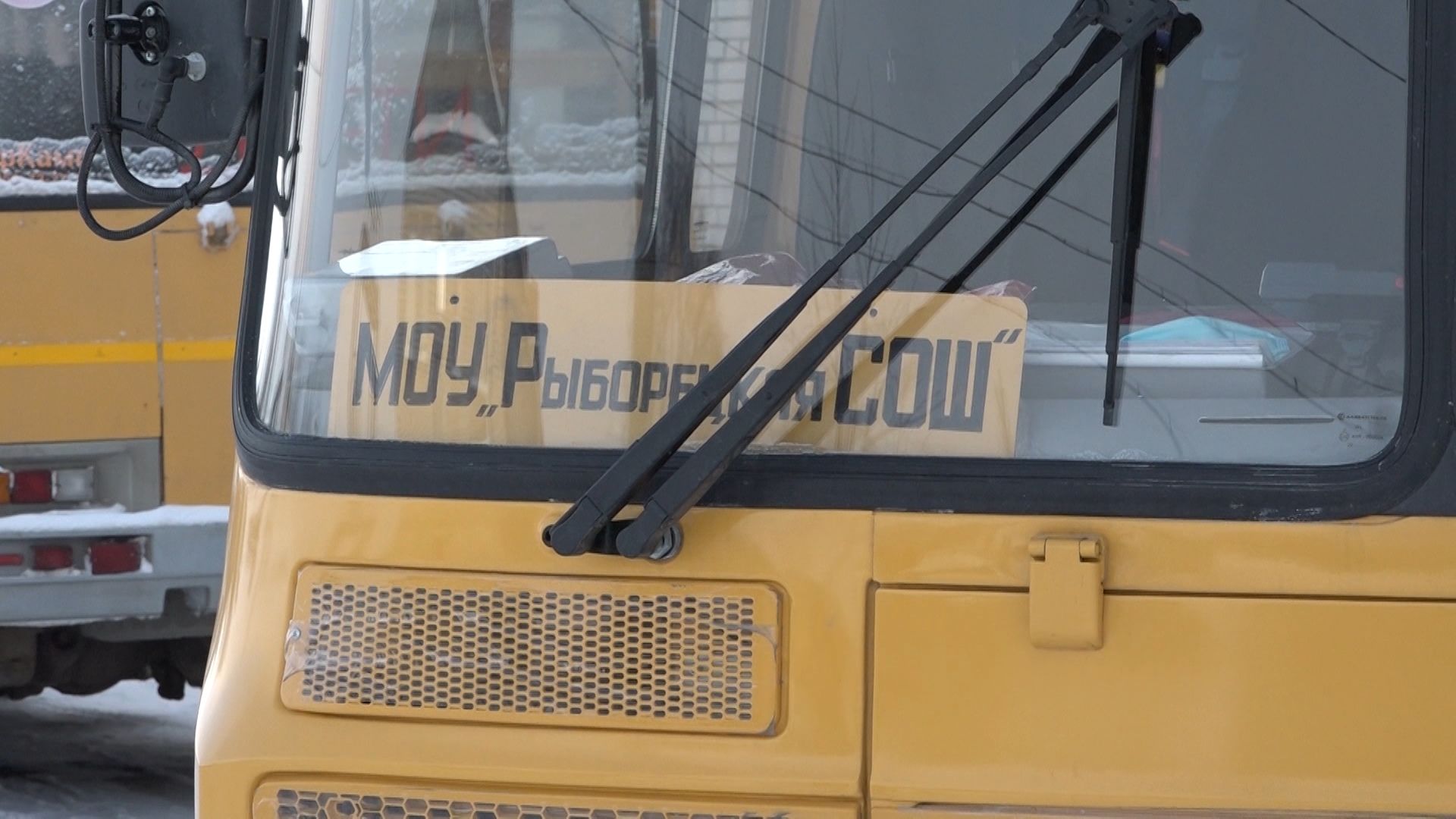 Uz’ avtobus vedäb lapsid školha. Kuva: Jelena Mel’nikova