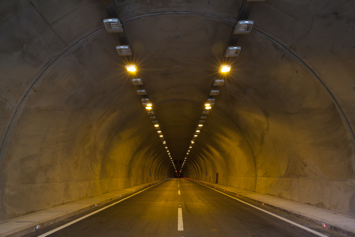 Tunneli, joka halutaan rakentaa radan alle, johtaa Dostojevskinkadulta Halturininkadulle. Kuva: kuvituskuva / freepik.com