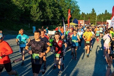 Juoksijat kilpailevat 5, 10, 21 ja 31 kilometrin matkoilla. Kuva: EcoFest Ruskealan VKontakte-sivu